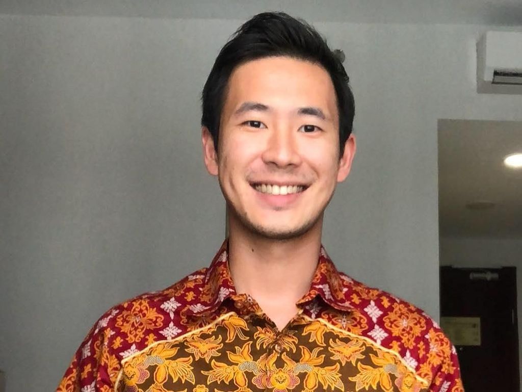 Pria Jomblo Ini Sekalian Cari Jodoh di Iklan Berita Duka Ayahnya di Koran Pria Jomblo Ini Sekalian Cari Jodoh di Iklan Berita Duka Ayahnya di Koran