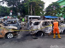 Pasukan Oranye Bersih-bersih, Kumpulkan Sampah 1 Truk Pascarusuh Slipi