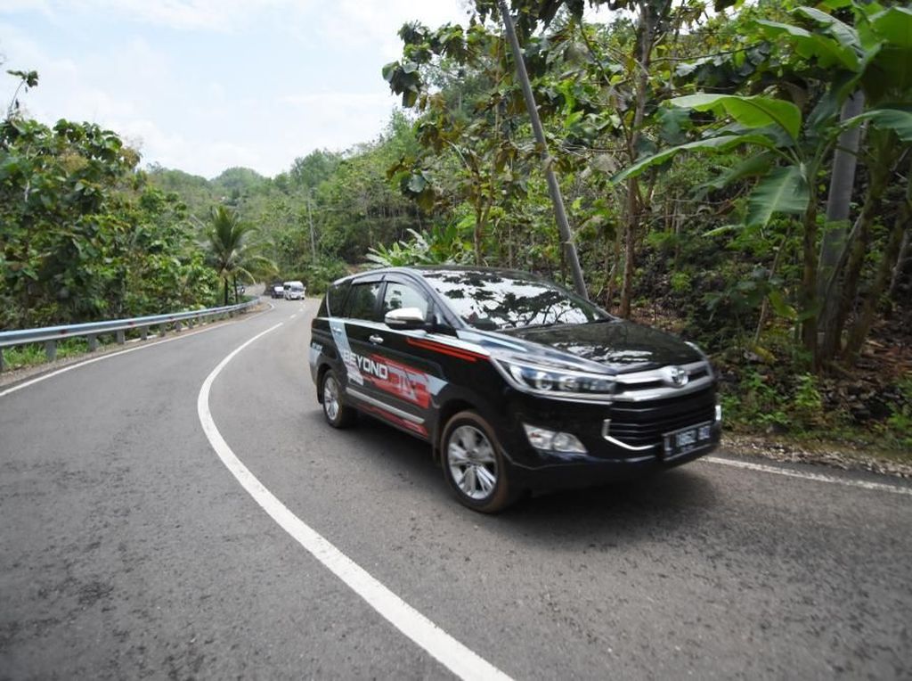 Pilihan Jenis Mobil yang Pas Dipakai untuk Mudik Pilihan Jenis Mobil yang Pas Dipakai untuk Mudik