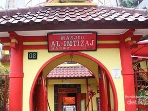 Bukan di China, Ini Masjid Oriental Bandung