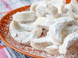 Tips agar Gula Putri Salju Menempel dan Lembut Lumer di Mulut