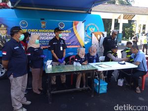 92 Awak Bus di Malang Jalani Tes Urine Jelang Arus Mudik