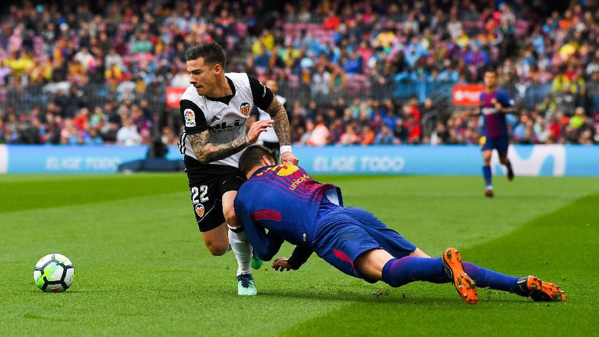 Barcelona vs Valencia akan berduel di final Copa del Rey (Foto: David Ramos / Getty Images)