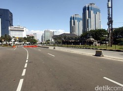 Kawat Duri Dicopot, Jalan Merdeka Barat Kembali Normal