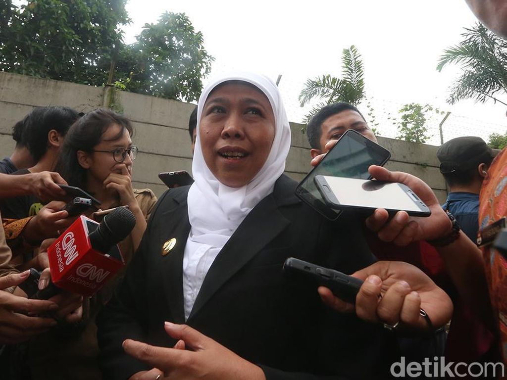 Usul Calon Kepala BPWS, Khofifah: Mau Ada Taman Edukasi dan LRT Usul Calon Kepala BPWS, Khofifah: Mau Ada Taman Edukasi dan LRT