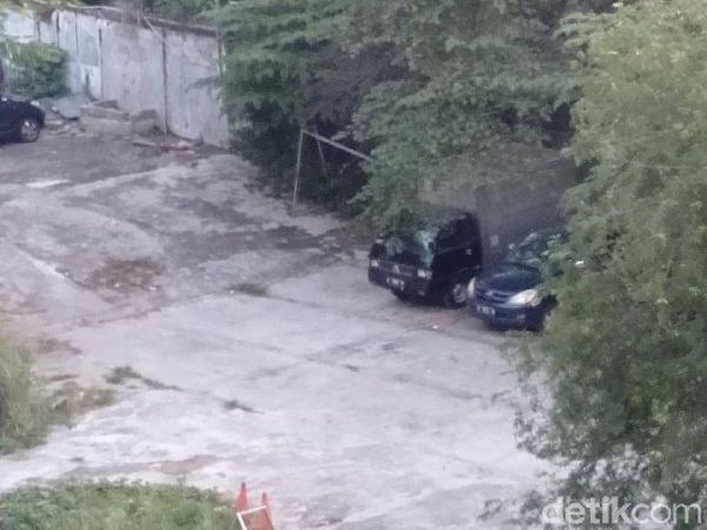 Begini Pengakuan Pria yang Dipukuli Brimob di Kampung Bali Begini Pengakuan Pria yang Dipukuli Brimob di Kampung Bali