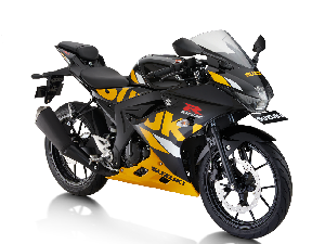 Suzuki GSX 150 Dapat Warna dan Fitur Baru Suzuki GSX 150 Dapat Warna dan Fitur Baru