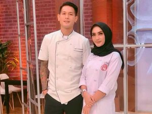 Dikasih Tanda Cinta Chef Juna, Lita Masterchef Dibandingkan dengan Millendaru Dikasih Tanda Cinta Chef Juna, Lita Masterchef Dibandingkan dengan Millendaru