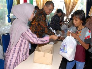 Sembako Gratis untuk Yatim dan Dhuafa Sembako Gratis untuk Yatim dan Dhuafa
