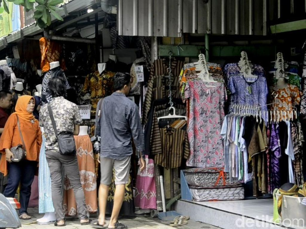 Medsos Dibatasi, Pelaku Usaha Online di Pekalongan Merasa Mati Suri Medsos Dibatasi, Pelaku Usaha Online di Pekalongan Merasa Mati Suri