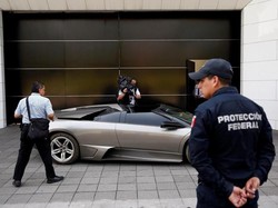 Meksiko Lelang Mobil Mewah untuk Disumbangkan ke Rakyat Miskin