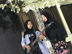 H-1 Grand Final, Lisa Berlatih Vokal Diiringi Gitar Elektrik Delvi