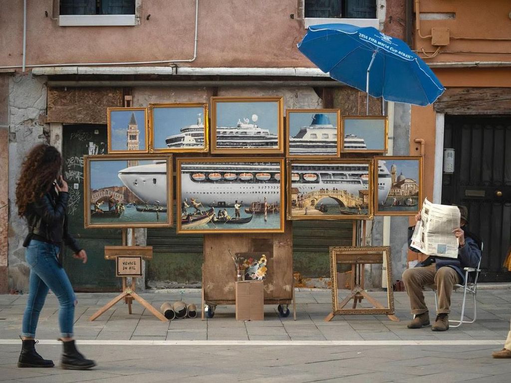 Banksy Main-main di Venesia, Boyong Lukisan hingga Diusir Polisi Banksy Main-main di Venesia, Boyong Lukisan hingga Diusir Polisi