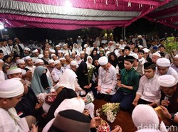 Alvin Faiz Temukan Hal Janggal di Gamis Milik Ustaz Arifin Ilham