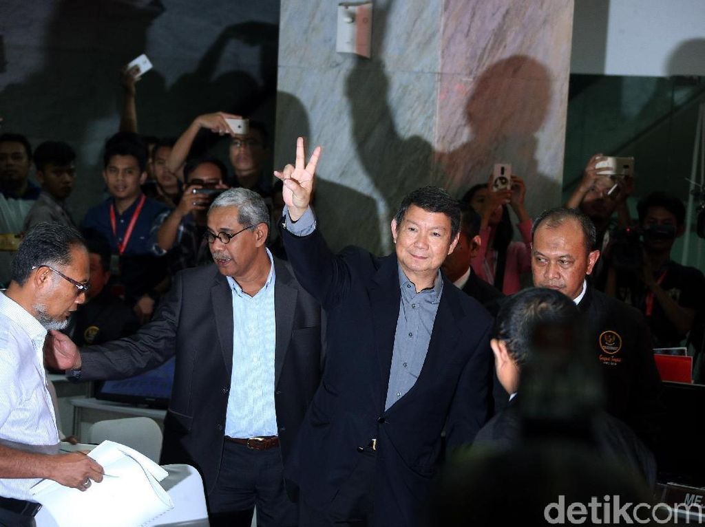 Soal Mahkamah Kalkulator, Tim Hukum Prabowo Kutip dari Yusril Soal Mahkamah Kalkulator, Tim Hukum Prabowo Kutip dari Yusril