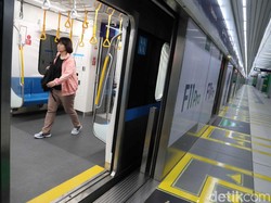 Fasilitas Khusus Disabilitas Sering Diserobot, Begini Komentar MRT Jakarta