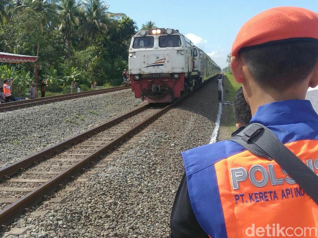 Lodaya Anjlok di Nagreg, Perjalanan KA Diputar Lewat Purwokerto Lodaya Anjlok di Nagreg, Perjalanan KA Diputar Lewat Purwokerto