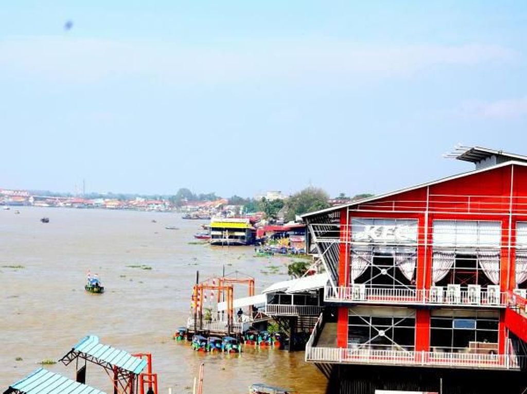 Potret Sungai Musi, Jantung Kehidupan Warga Palembang