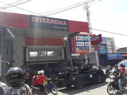 Toko Buku di Bekasi Terbakar Jelang Sahur, Api Padam Setelah 6 Jam