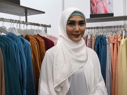 Tetap Kerja Saat Puasa, Ini Tips dari Fenita Arie