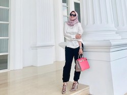 Berhijab, Olla Ramlan Minta Didoakan Istiqomah