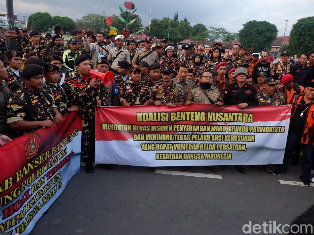 Ormas di Purwokerto Kutuk Penembakan di Mako Brimob Watumas Ormas di Purwokerto Kutuk Penembakan di Mako Brimob Watumas