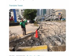 Salut! Driver Ojol Tetap Antar Makanan Saat Kerusuhan di Jakarta