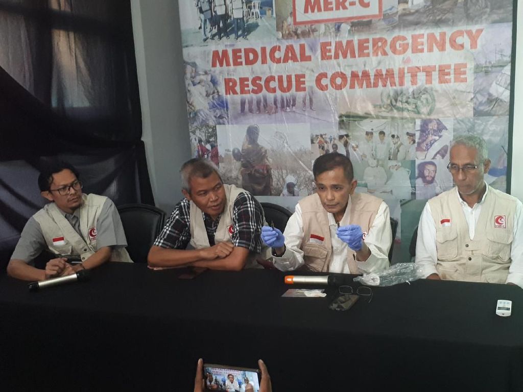 MER-C Tunjukkan Peluru Diduga Terkait Rusuh 22 Mei, Bakal Adukan ke PBB MER-C Tunjukkan Peluru Diduga Terkait Rusuh 22 Mei, Bakal Adukan ke PBB