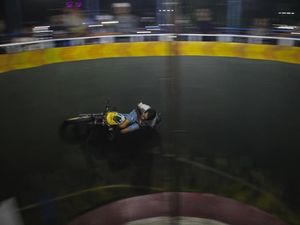 Serunya Atraksi Roda Gila di Makassar Saat Ramadhan