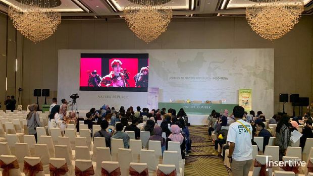 Konferensi Pers EXO di Hotel The Westin Jakarta 