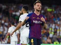 Kekesalan Rakitic Saat Barcelona Dibekuk Valencia