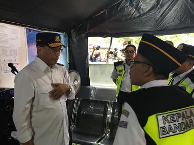 Menhub Tekankan Keselamatan Saat Kunjungi Kumai