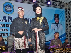 Pakaian Adat Lamongan Bisa Jadi Inspirasi Baju Lebaran Lho