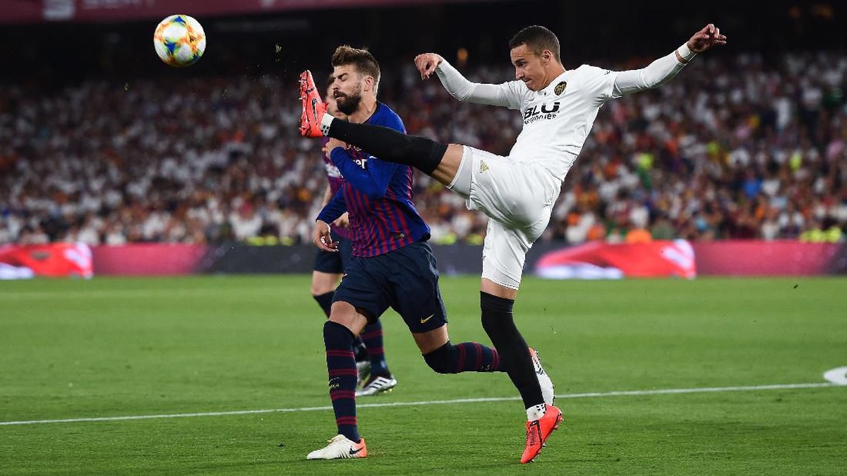 Gerard Pique tak cari-cari alasan dikalahkan Valencia di final Copa del Rey.  (Denis Doyle/Getty Images)