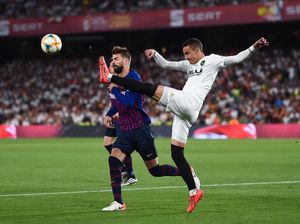 Kecewa Berat Dikalahkan Valencia, tapi Pique Berlapang Dada dan Beri Selamat
