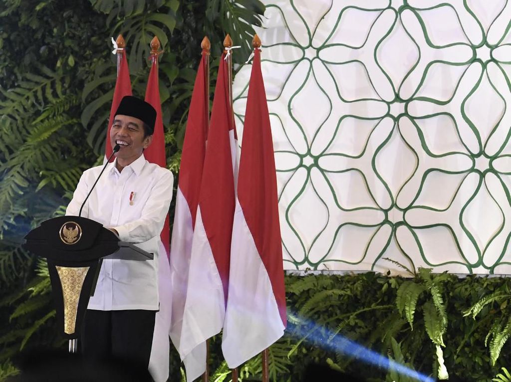 Godok Kabinet Baru, Jokowi: Tak Bicara Parpol dan Nonparpol Godok Kabinet Baru, Jokowi: Tak Bicara Parpol dan Nonparpol