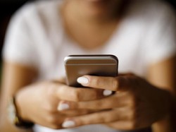 10 Tanda HP Disadap dan Dipantau: Kenali Cara Menanganinya