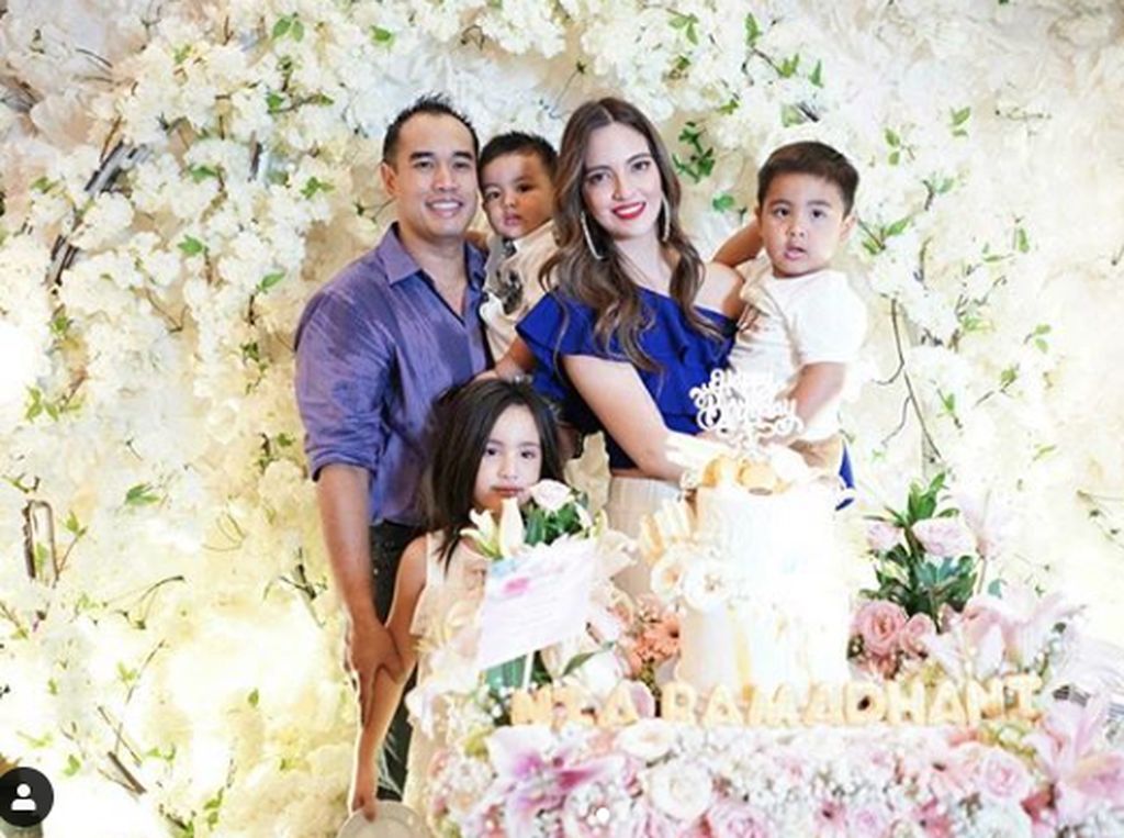 Nia Ramadhani: 3 Anak Cukup! Nia Ramadhani: 3 Anak Cukup!