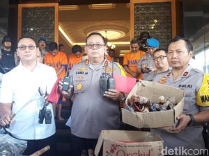 Polisi Ungkap Keterlibatan Oknum Ormas di Balik Pembakaran Mapolsek Polisi Ungkap Keterlibatan Oknum Ormas di Balik Pembakaran Mapolsek