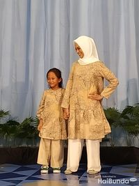 Tips Pilih Baju  Seragam  Keluarga  agar Anak Nyaman Saat Lebaran