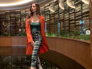 Baju Robek di Luar Negeri, Nia Ramadhani Beli Baru Rp 15 Juta