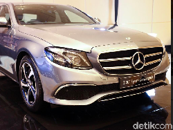 Mercedes-Benz Kenalkan 2 Model E-Class Bermesin Baru