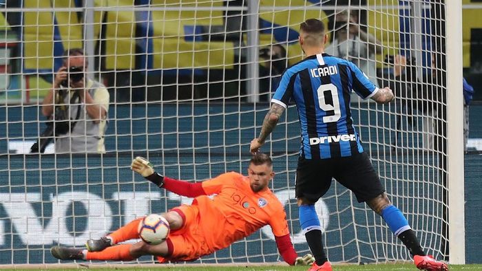 Mauro Icardi gagal mengeksekusi penalti saat Inter Milan menjamu Empoli. (Foto: Gabriele Maltinti/Getty Images) Mauro Icardi gagal mengeksekusi penalti saat Inter Milan menjamu Empoli. (Foto: Gabriele Maltinti/Getty Images)