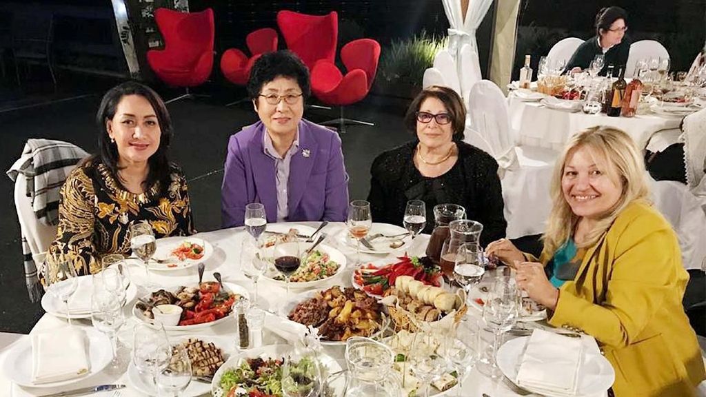 Kowani Ikut Andil Konferensi Perempuan Eropa Kowani Ikut Andil Konferensi Perempuan Eropa