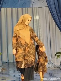 Tips Pilih Baju Seragam Keluarga agar Anak Nyaman Saat Lebaran