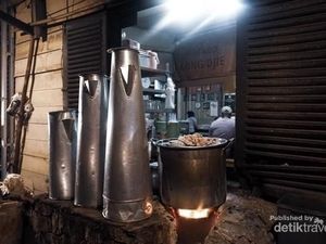 Kopi Legendaris di Warkop Tertua Belitung Barat