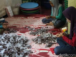 Pemudik yang Lewat Jombang Bisa Tengok Jajanan Khas Kota Santri Ini