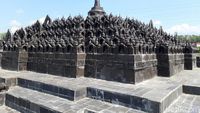 Foto: 7 Keajaiban Dunia di Exit Tol Boyolali