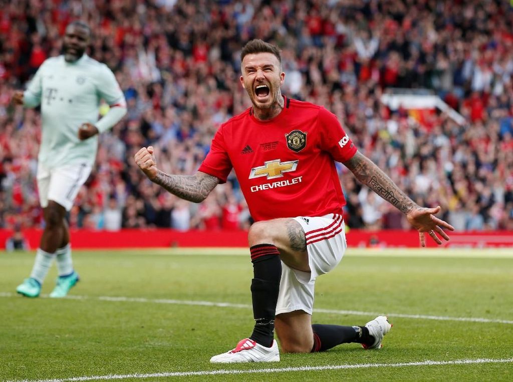 Umpan-umpan David Beckham Bikin Netizen Tercengang Umpan-umpan David Beckham Bikin Netizen Tercengang