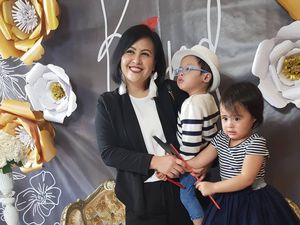 Cynthia Lamusu Cerita saat Anak Alami Gangguan Mata karena Lahir Prematur Cynthia Lamusu Cerita saat Anak Alami Gangguan Mata karena Lahir Prematur